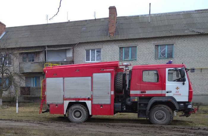 На Миколаївщині стався вибух котла на території ЗОШ, під залізобетонною плитою опинилась людина