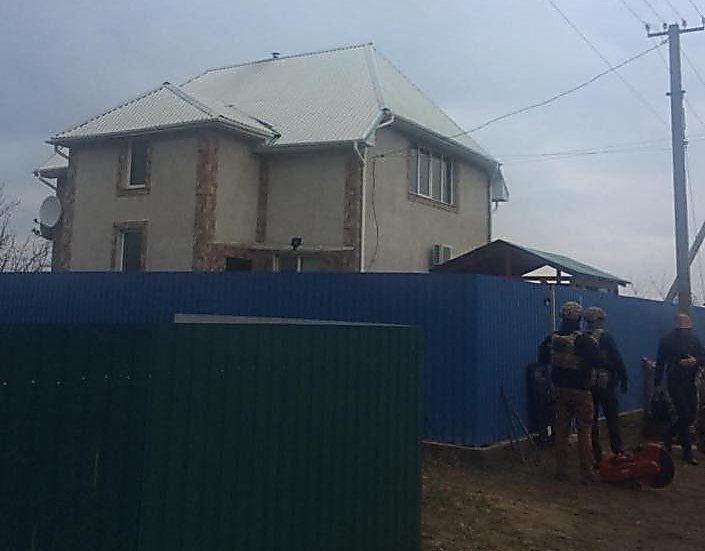 В Николаеве задержали членов банды вымогателей российского «вора в законе»
