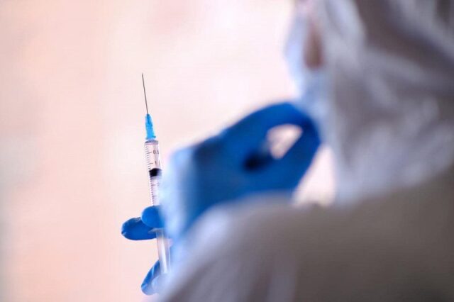 У Миколаївській бласті найкращий показник із вакцинації освітян серед регіонів