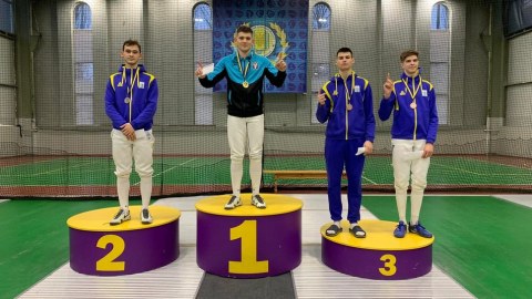 Юні миколаївські шаблістки – чемпіонки України!