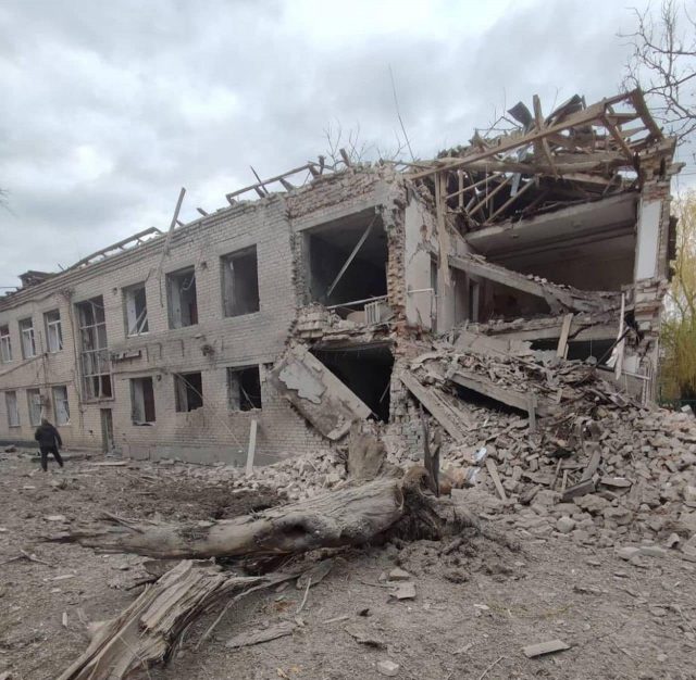 Ворог розбомбив лікарню у Баштанці
