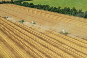 На Миколаївщині спецтехніці, задіяній в жнивах, скасовують комендантську годину