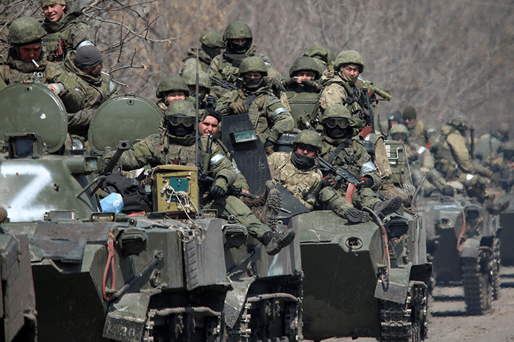 Колони ворожої техніки рухаються через Маріуполь у західному напрямку - Андрющенко