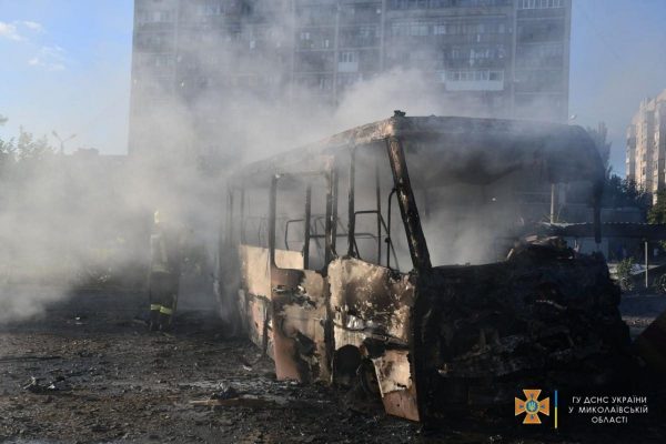 Черговий обстріл Миколаєва: стало відомо про наслідки (ФОТО)