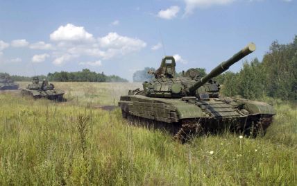 На Миколаївщині українські військові навіть на підбитому танку