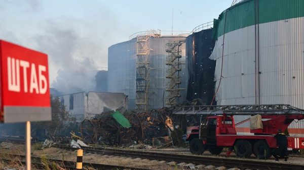 Через ворожі обстріли на Миколаївщині загорівся об’єкт інфраструктури
