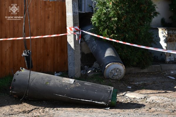 Рашисти витратили мільйон доларів, щоб поламати паркан у Корабельному районі