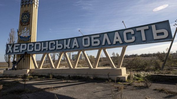 Жителів Херсонської області закликали евакуюватися до безпечніших регіонів