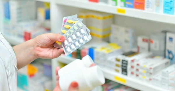 Рецептурні ліки з 1 квітня продаватимуть за електронним рецептом, в аптеках виник ажіотаж