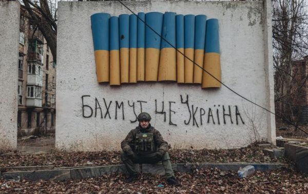 ЗСУ почали локальну контратаку на захід від Бахмута - британська розвідка