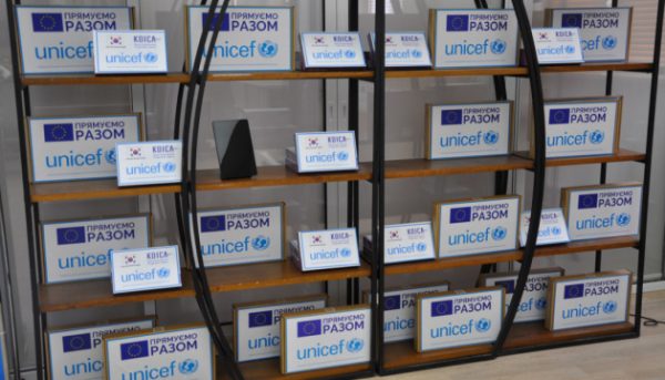 Миколаївські учні отримають ноутбуки і планшети від ЮНІСЕФ
