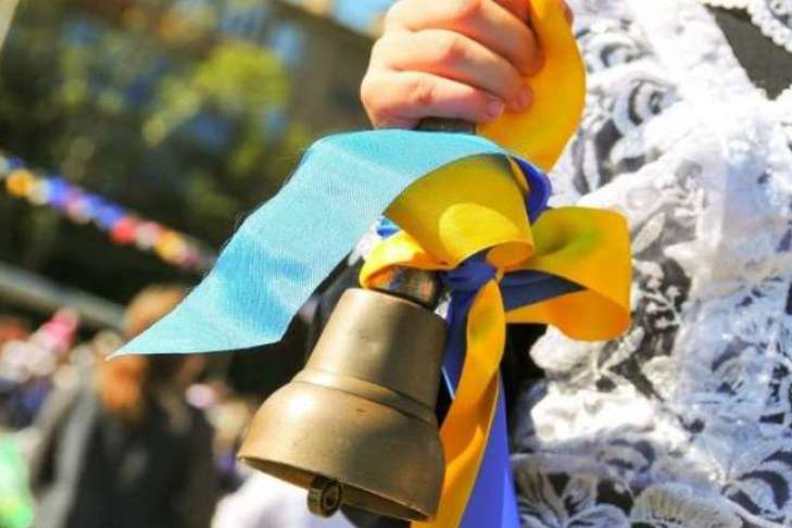 У МОН відповіли, коли закінчиться навчальний рік в українських школах