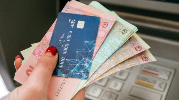 Жителям звільнених територій виплатили майже 400 мільйонів грошової допомоги