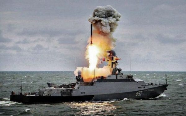 Загальний залп до 34 Калібрів: рф тримає в Чорному морі чотири ракетоносії