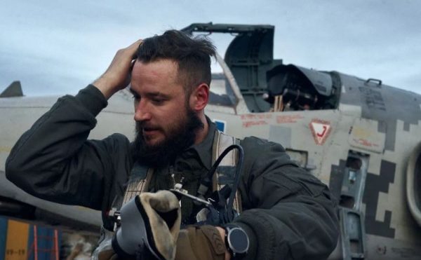 Рекорд серед пілотів: український льотчик-штурмовик здійснив 300 бойових вильотів.