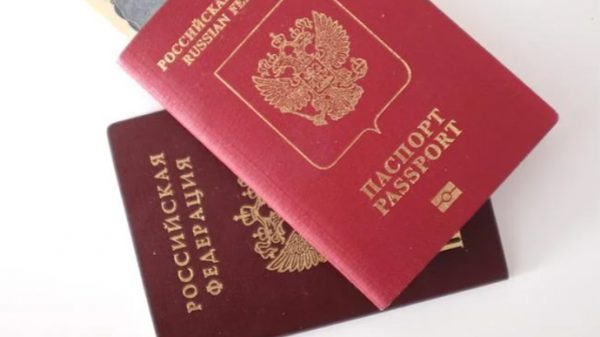 Верещук закликала мешканців окупованих територій не брати паспорти РФ