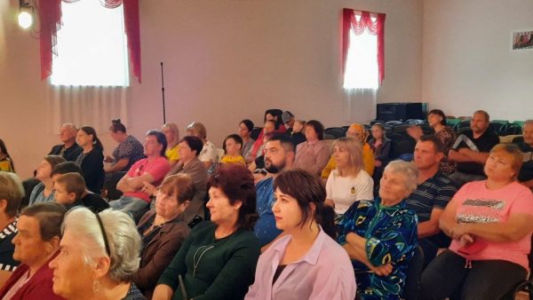 Збір грошей на допомогу 79-ї бригади. У громаді на Миколаївщині відбувся благодійний концерт