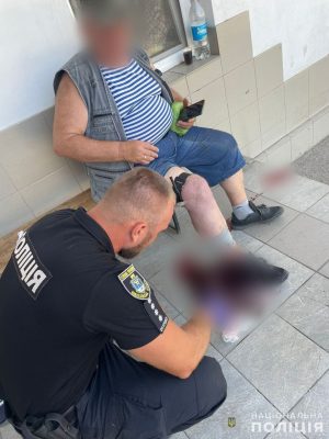 Вчасно надав домедичну допомогу - у Миколаєві дільничний офіцер поліції врятував від тяжких наслідків місцевого мешканця
