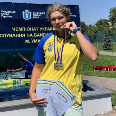 Миколаївська веслувальниця Оксана Цомпель стала триразовою чемпіонкою України з веслування на байдарках і каное