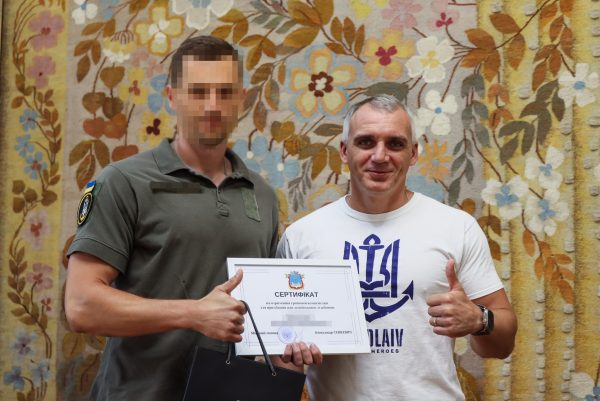 Дякуємо за захист: у Миколаєві воїнам ЗСУ вручили сертифікати на придбання житла