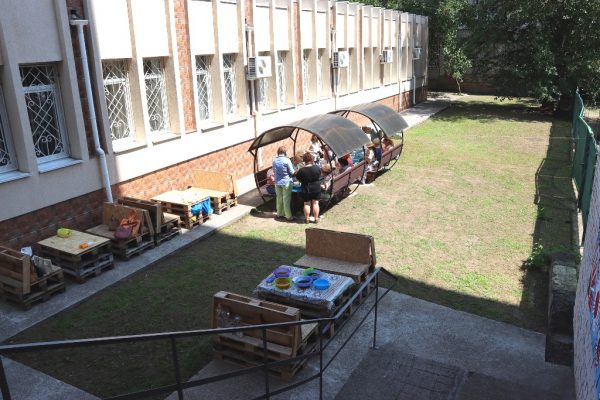 У Миколаєві працює читальна зала просто неба