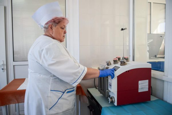 Миколаївська обласна станція переливання крові отримала сучасне обладнання