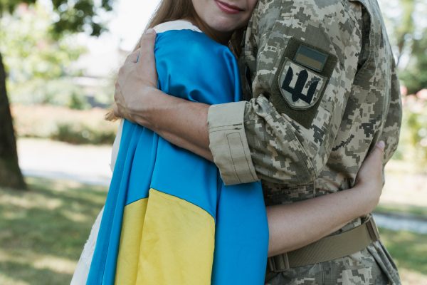 У Миколаєві стартує проєкт підтримки жінок із родин військовослужбовців «Плюс-Плюс»