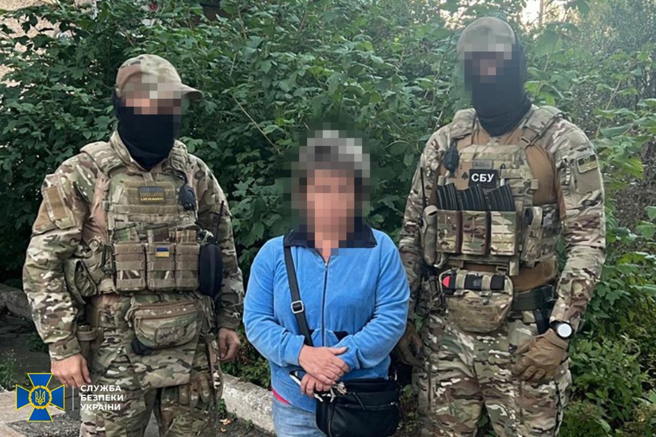 СБУ затримала російську агентку, яка «наводила» ворожий вогонь на підрозділи ЗСУ, що контратакують під Бахмутом