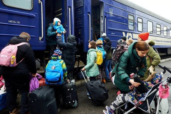 23 населених пункти: на Херсонщині проводять масштабну примусову евакуацію дітей