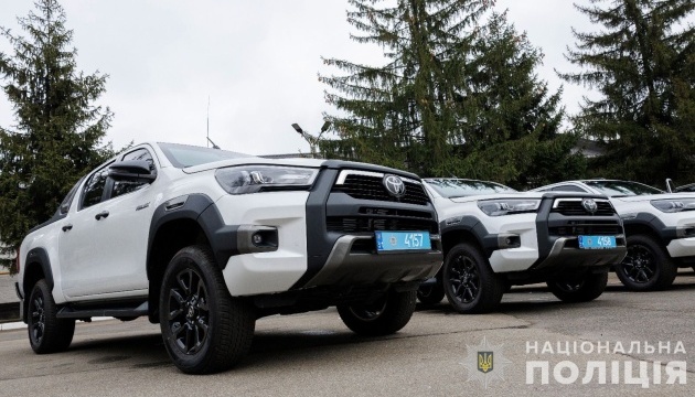 Слідчі Нацполіції у Миколаївській області отримали броньоване авто від США