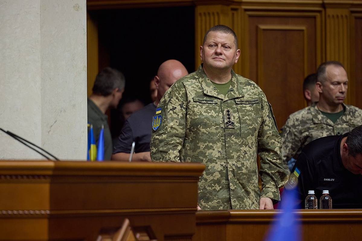 Залужний відреагував на скандал зі своєю радницею