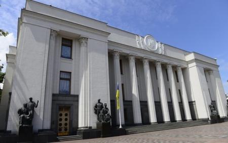 Депутатів можуть залишити без броні від мобілізації