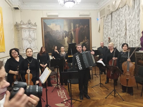 У Миколаєві концерти колективу «Ars-Nova» продовжують збирати глядачів