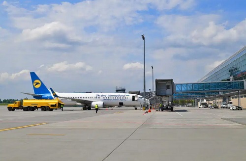 Україна розглядає можливості запуску міжнародних авіарейсів