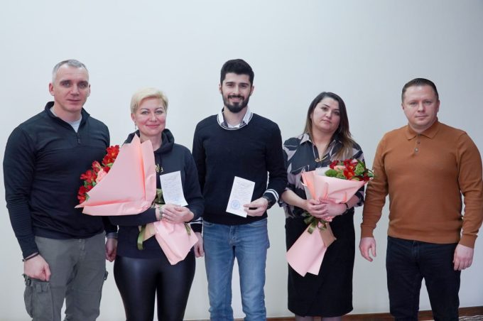 Три миколаївські родини отримали житло