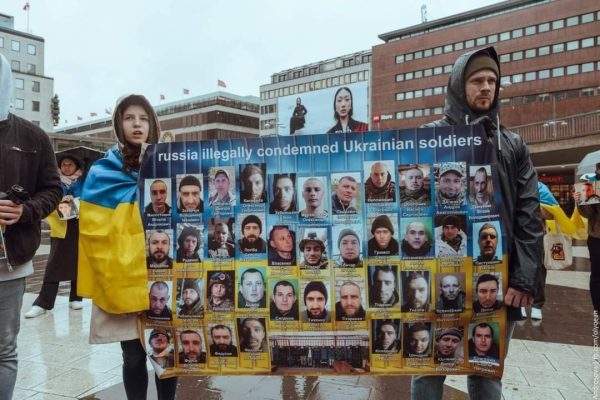 У Швеції пройшла акція на підтримку миколаївських морпіхів, які знаходяться у полоні