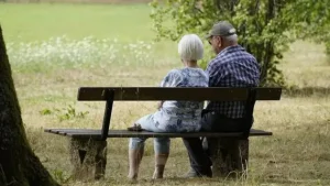 Запізнення коштуватиме пенсії: важливий дедлайн після 60-річчя